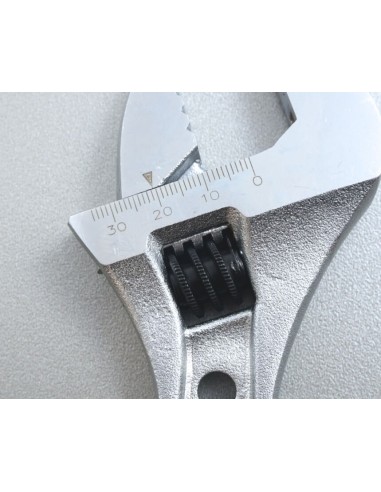 Llave Ajustable 10'' para Trabajos Exigentes | Fort Fenix